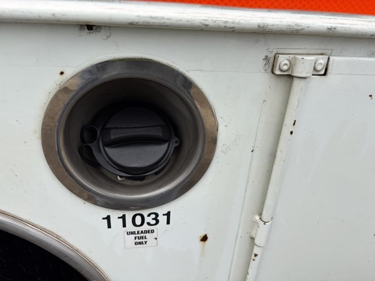 2007-gmc-3500hd-image-6