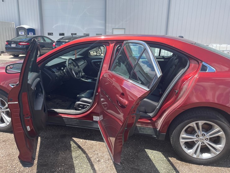 #2857-•-2014-ford-taurus-sel-(has-wi-title)-image-24