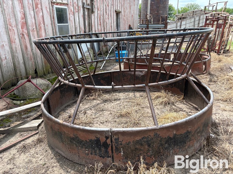round-bale-feeder-image-1