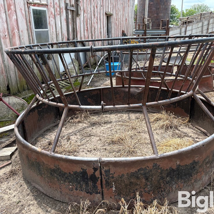 Round Bale Feeder