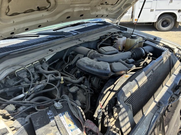 2008-ford-f250-xl-image-8