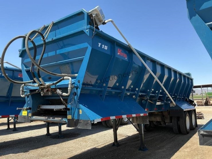 2020-versa-v-bottom-spreader-trailer-image-1