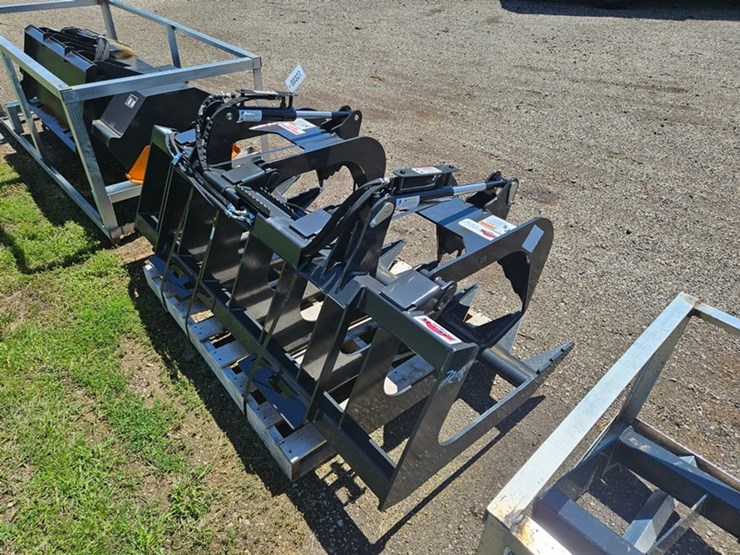 #327-•-2026-stout-72-8-skid-steer-72"-grapple-bucket-image-5