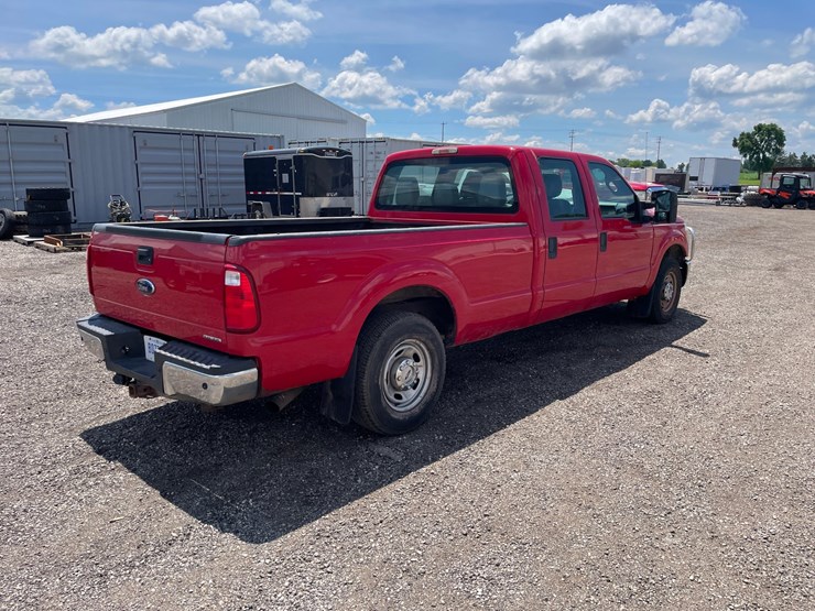 2013-ford-f250-xl-image-5