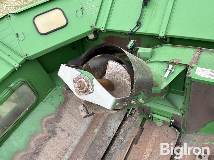 2010-john-deere-9770-sts-image-16