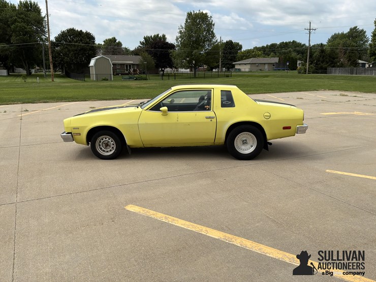 1975-chevrolet-monza-2-door-coupe-image-8