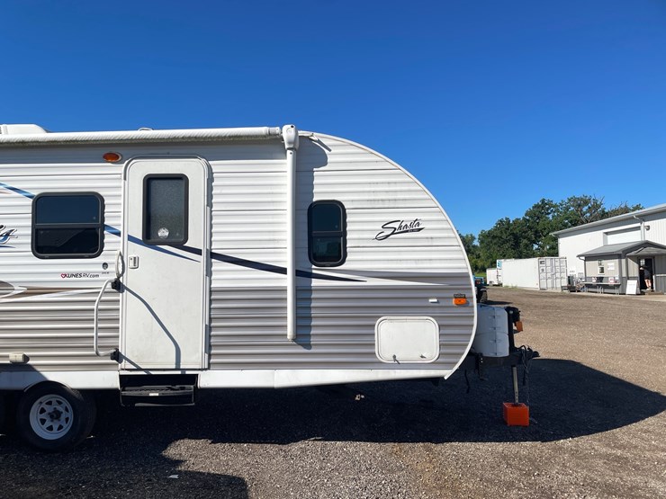 #2859-•-2016-shasta-oasis-tandem-axle-camper-(has-wi-title)-image-4