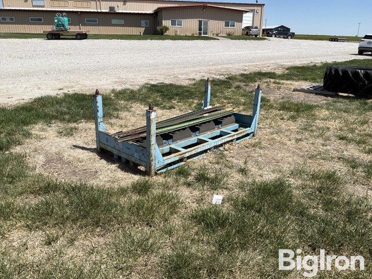 shipping-stand-&-t-posts-image-7