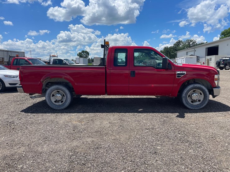 2008-ford-f250-xl-image-4