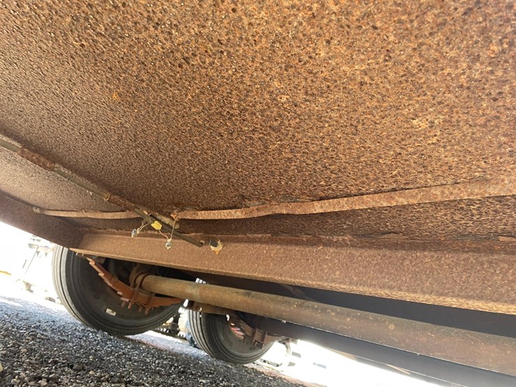 #2097-•-1999-olympic-tandem-axle-equipment-trailer-(has-wi-title)-image-9