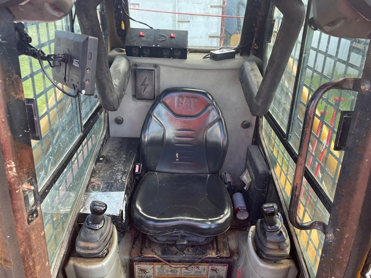 2003-caterpillar-262-image-29