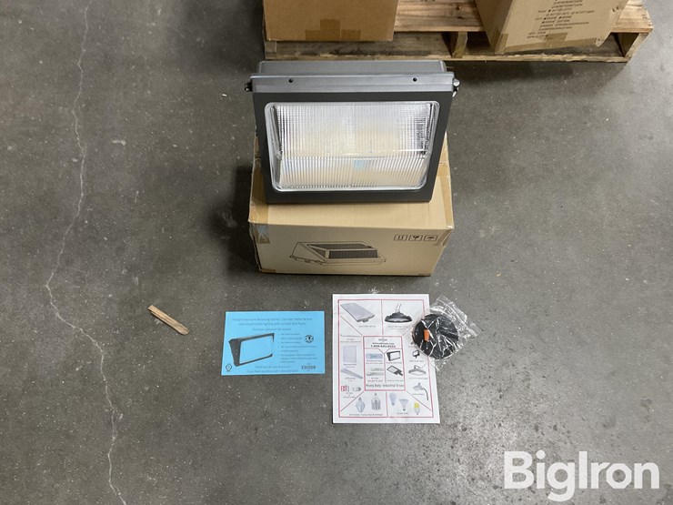 edison-tunable-wall-packs---industrial-shop-lights-image-2