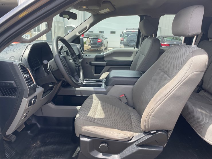 2015-ford-f150-xlt-image-28