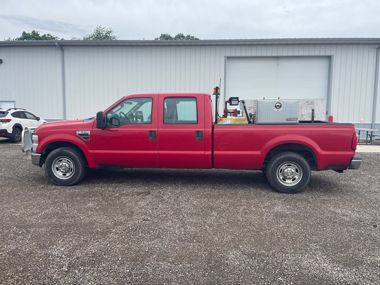 2010-ford-f250-xl-image-8