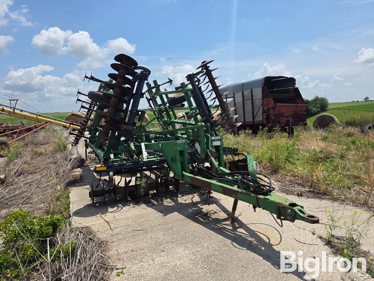 john-deere-726-image-3