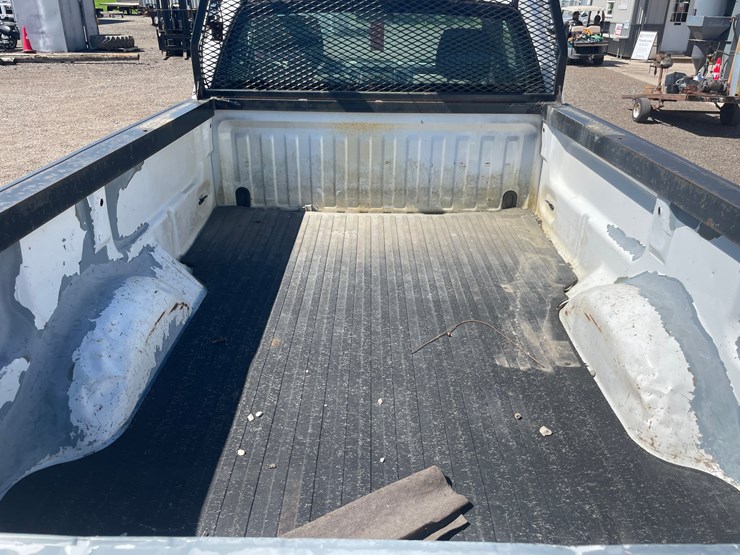 2009-ford-f150-xl-image-15