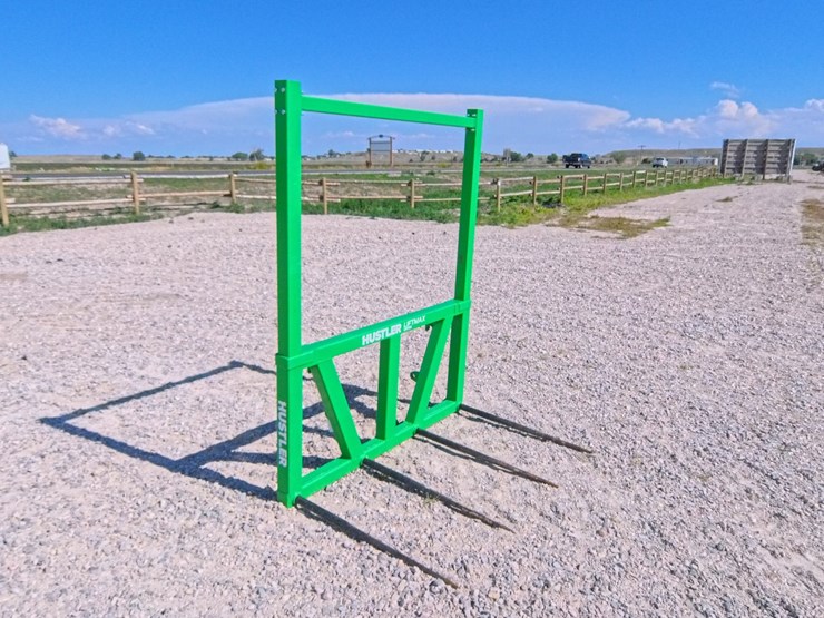 #1047-•-hustler-lift-max-bale-spear-image-6