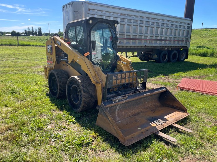 2020-caterpillar-246d3-image-5