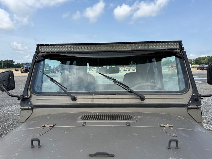 1988-jeep-wrangler-image-32