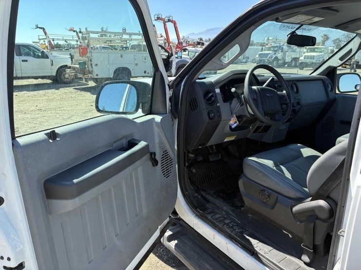 2013-ford-f250-image-17