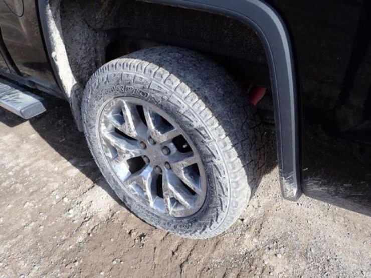 2014-gmc-sierra-slt-crew-cab-4x4-pickup-truck-3gtu-image-36