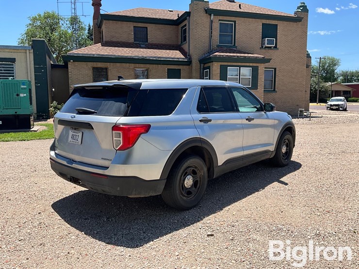 2021-ford-explorer-police-interceptor-image-5