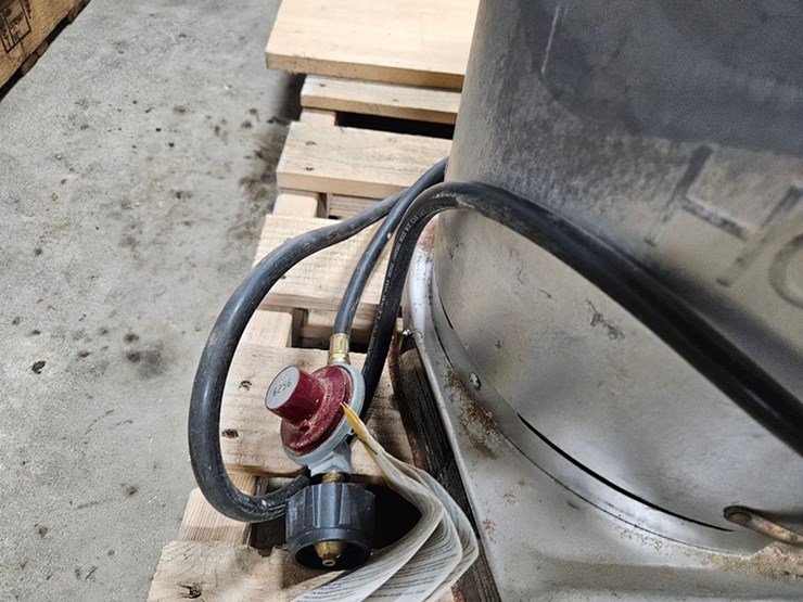 #160-•-desa-propane-heater-image-3