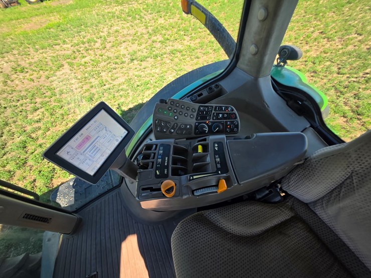 john-deere-7230r-image-23
