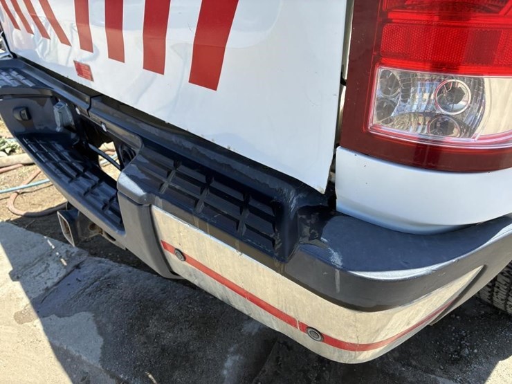 2012-gmc-sierra-2500-image-7