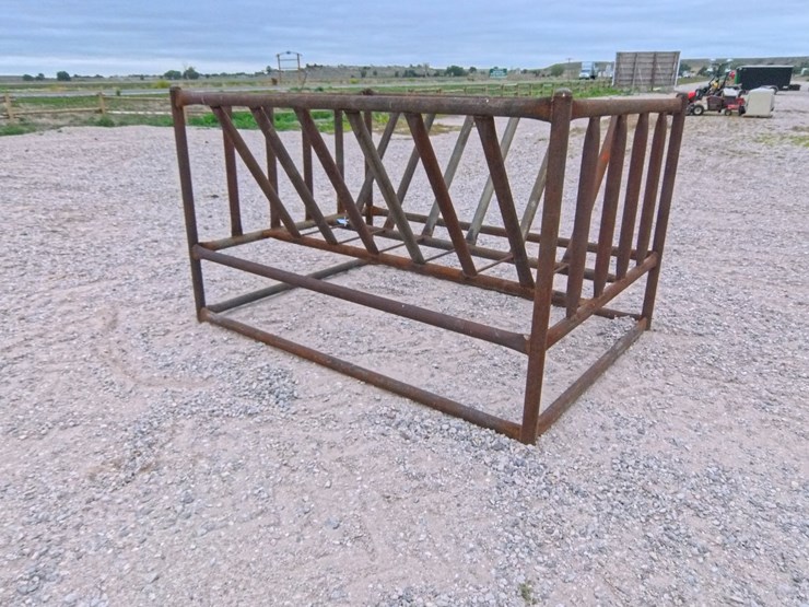 #2037-•-new-heavy-duty-bale-feeder-image-6