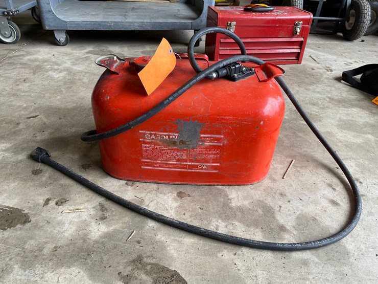 #2833-•-metal-fuel-can-image-1