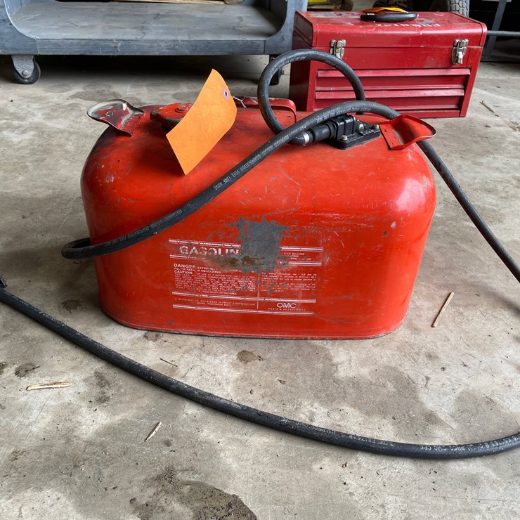 #2833 • Metal Fuel Can
