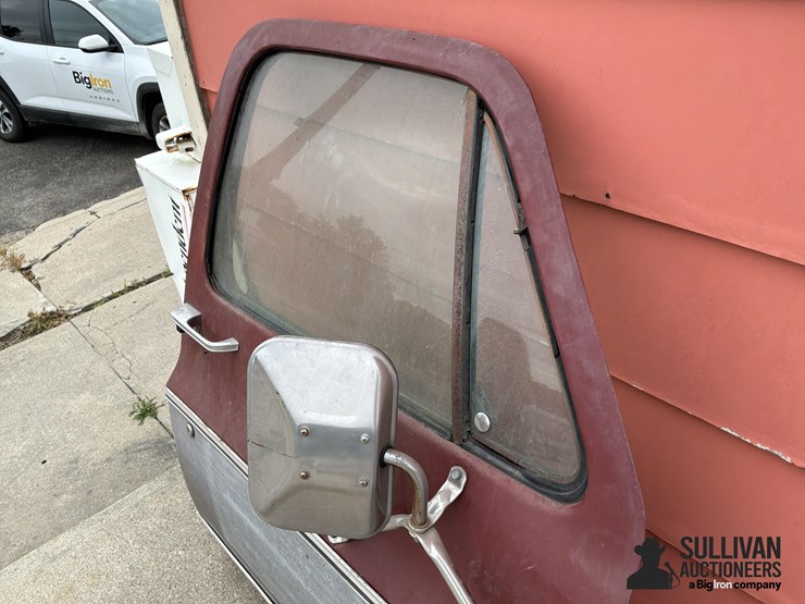 pickup-passenger-door-image-12