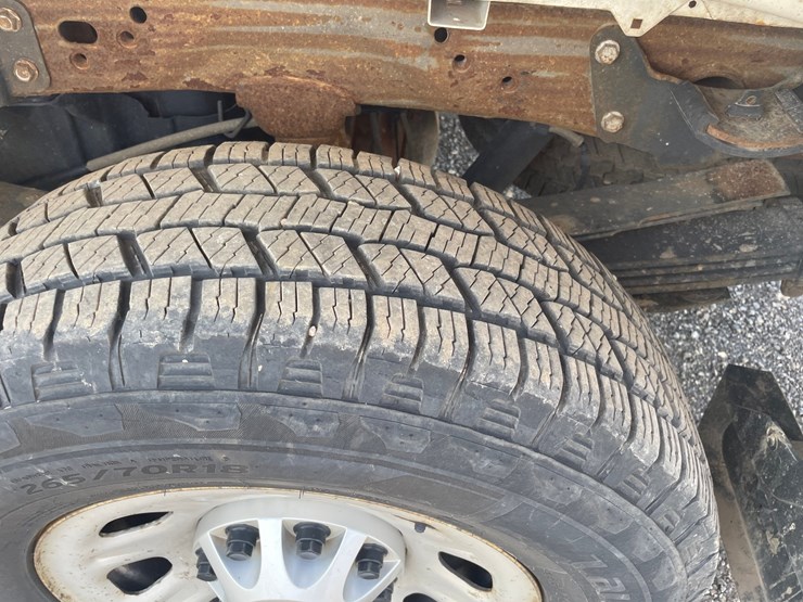 2017-chevrolet-3500hd-image-33