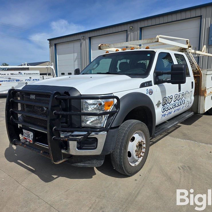 2016 FORD F550