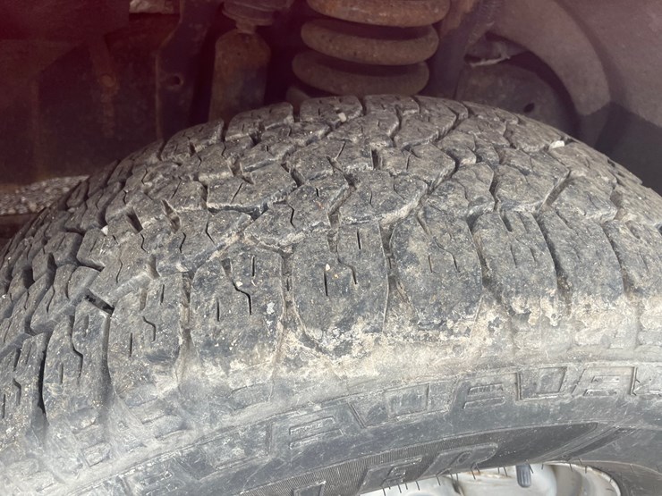 2010-ford-f250-xl-image-24