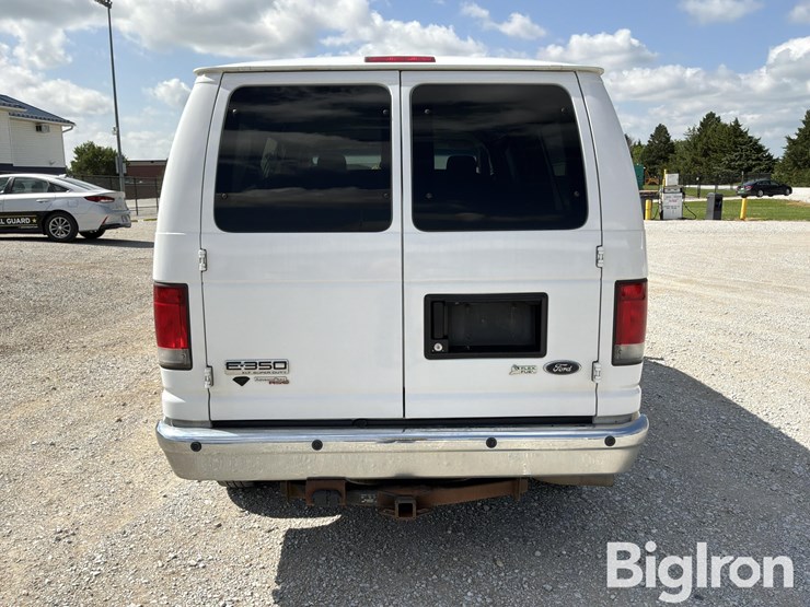 2014-ford-e350-xlt-image-6