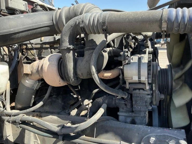 2000-peterbilt-379-image-12