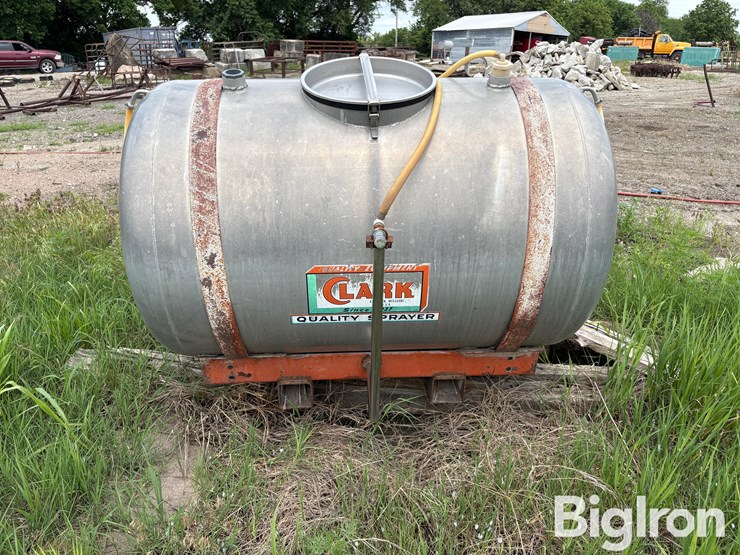 clark-3-pt-sprayer-image-6