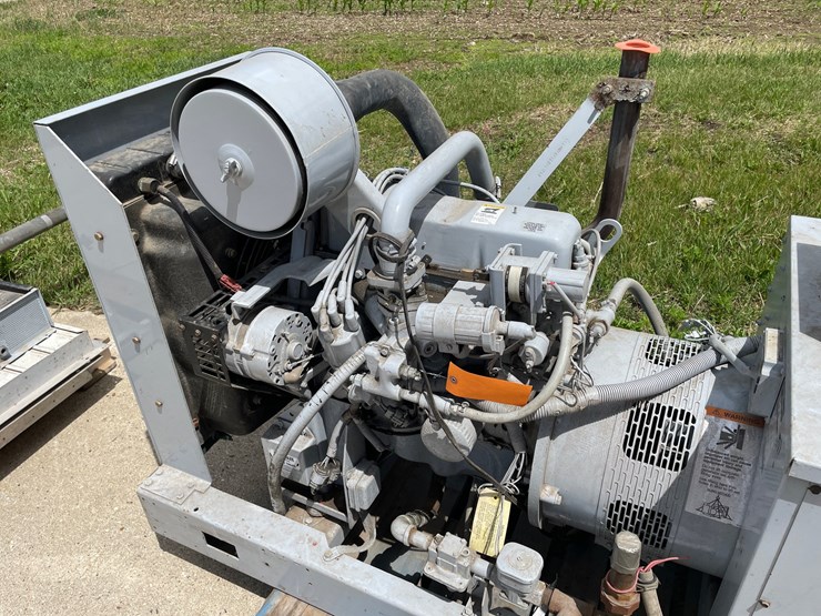 #2896-•-30kw-spectrum-detroit-diesel-generator-image-4