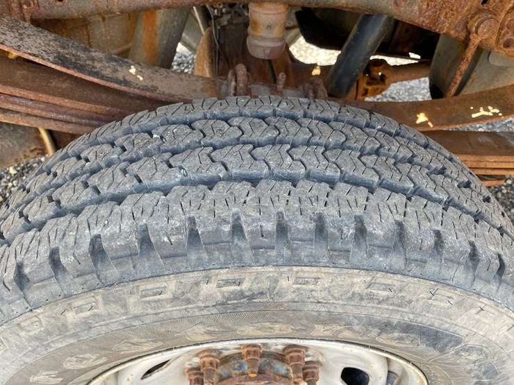2012-ford-f350-xl-image-22