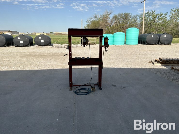 air-over-hyd-adjustable-press-image-2