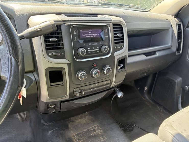 2016-dodge-ram-2500-image-17
