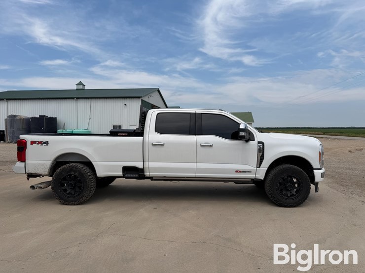 2023-ford-f350-image-4