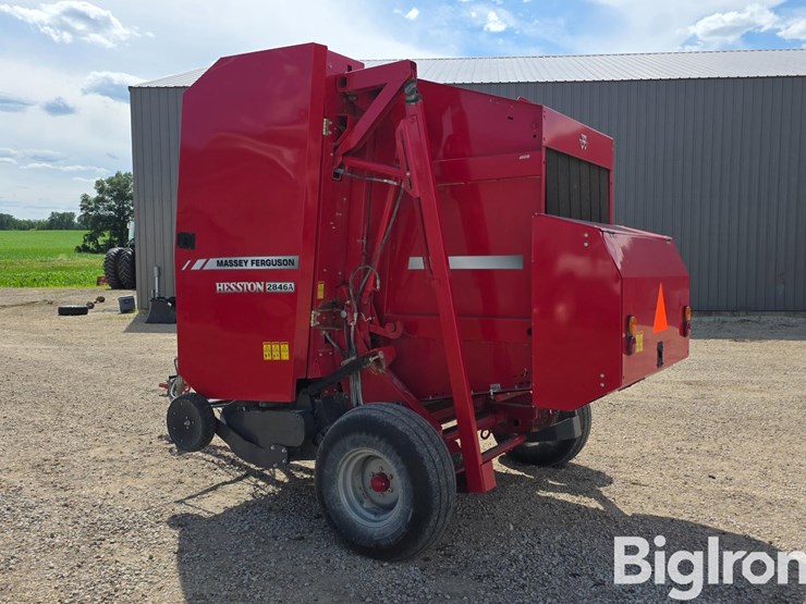 2011-massey-ferguson-2846a-image-7