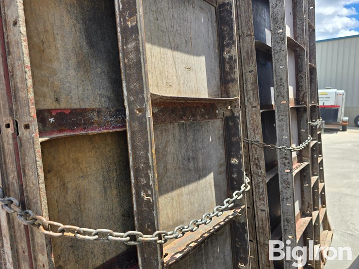 8'-concrete-wall-forms-image-13