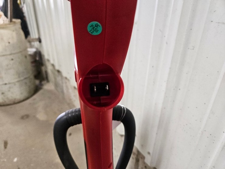 #154-•-mantis-electric-snow-shovel-image-5