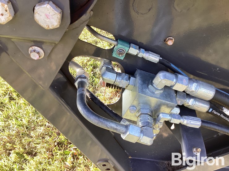 2015-massey-ferguson-5300-image-20