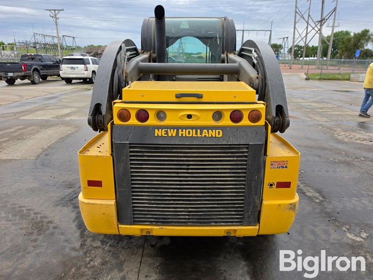 2021-new-holland-l328-image-6