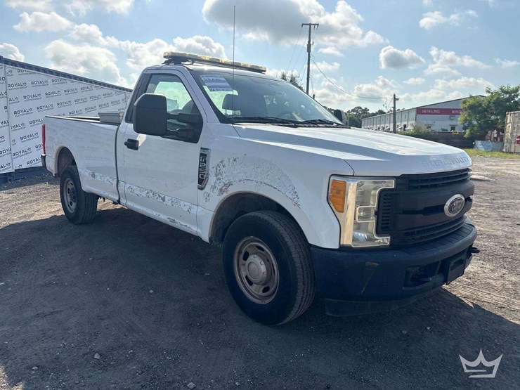 2017-ford-f250-image-2